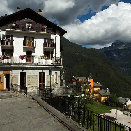 Roseg Chiesa in Valmalenco